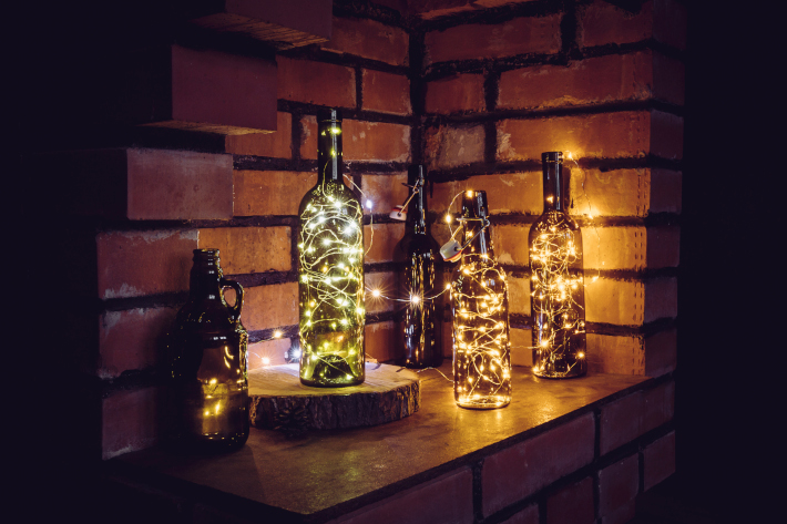 Lampki nocne z butelek i lampek choinkowych
